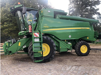 Moissonneuse-batteuse JOHN DEERE T670