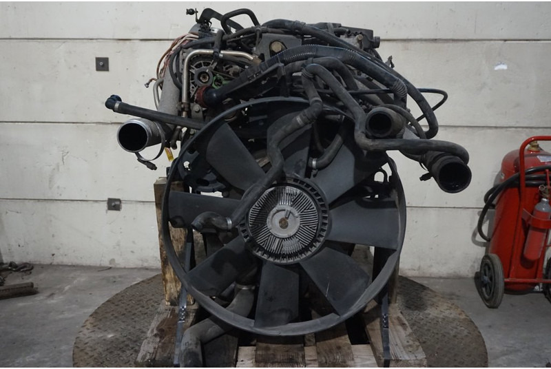 Moteur pour Camion MAN D0834LFL54 EURO4 180PS: photos 4