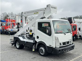 Camion avec nacelle NISSAN