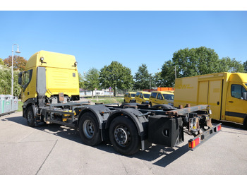 Camion porte-conteneur/ Caisse mobile IVECO Stralis