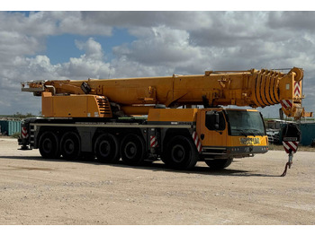 Grue mobile LIEBHERR