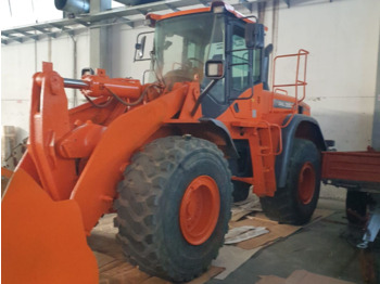 Chargeuse sur pneus DOOSAN DL350