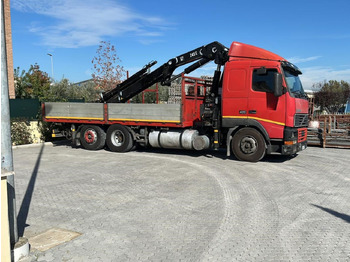 Camion plateau VOLVO