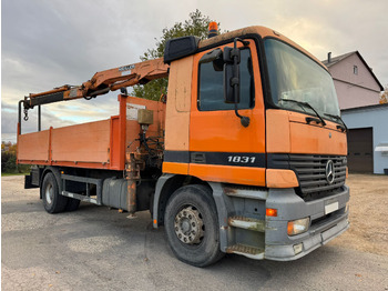 Camion plateau MERCEDES-BENZ