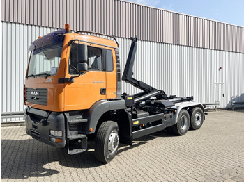 Camion ampliroll MAN TGA