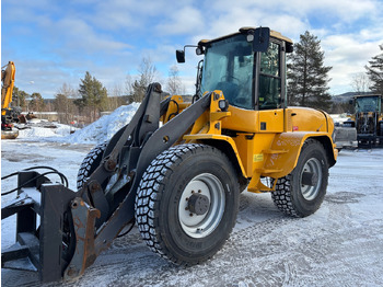 Chargeuse sur pneus VOLVO L45B