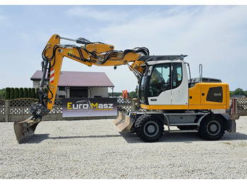 Pelle sur pneus LIEBHERR A 914