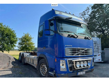 Camion ampliroll VOLVO FH16