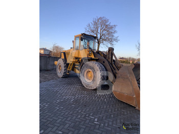 Chargeuse sur pneus VOLVO L180E