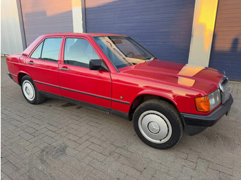 Voiture MERCEDES-BENZ