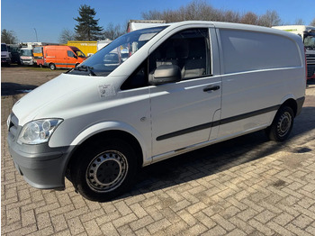 Fourgonnette MERCEDES-BENZ Vito 110