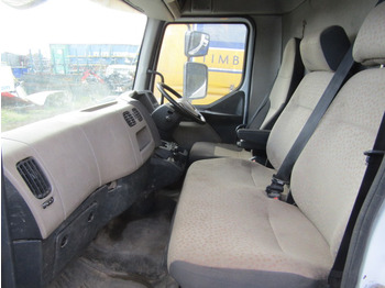 Cabine pour Camion RENAULT MIDLUM DXI 7.5T CAB (2013): photos 3