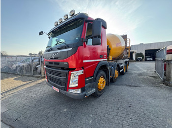 Camion malaxeur VOLVO FM 370