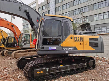 Pelle sur chenille VOLVO EC210