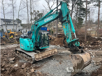 Pelle sur chenille Grävmaskin Kobelco SK140SRLC-5 med tiltrotator & redskap: photos 3