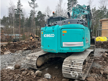 Pelle sur chenille Grävmaskin Kobelco SK140SRLC-5 med tiltrotator & redskap: photos 5