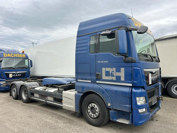 Camion porte-conteneur/ Caisse mobile MAN TGX 26.440