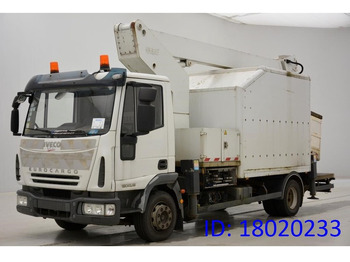 Camion avec nacelle IVECO EuroCargo 120E