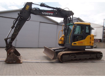 Pelle sur chenille VOLVO ECR145