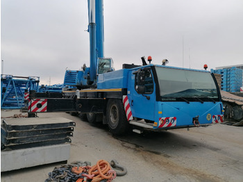 Grue mobile LIEBHERR