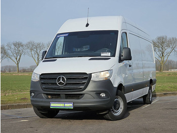 Fourgon utilitaire MERCEDES-BENZ Sprinter 317