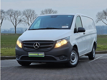 Fourgonnette MERCEDES-BENZ Vito 111