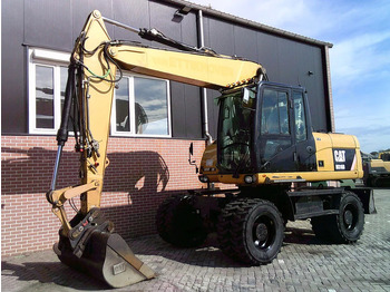 Pelle sur pneus CATERPILLAR M316D