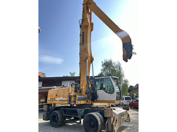 Pelle de manutention LIEBHERR