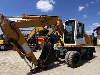 Pelle sur pneus LIEBHERR A 316