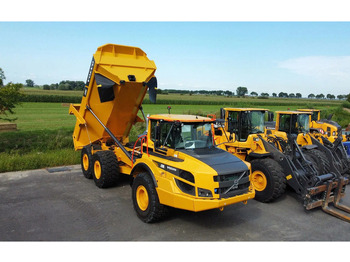 Tombereau articulé VOLVO A30G