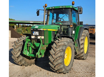 Tracteur agricole JOHN DEERE 6810