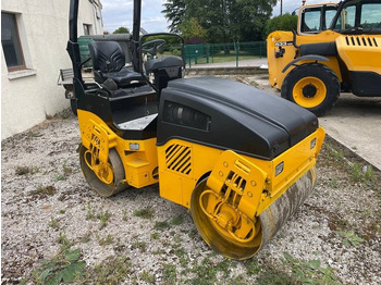 Rouleau compresseur BOMAG BW120AD-4