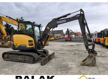 Pelle sur chenille VOLVO ECR50D