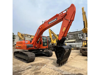 Pelle DOOSAN DX225