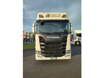 Tracteur routier SCANIA R 520