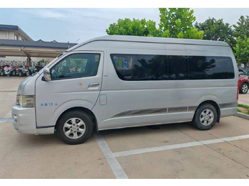 Minibus TOYOTA