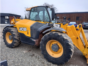 Chariot télescopique JCB