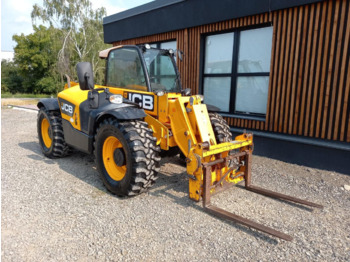 Chariot télescopique JCB