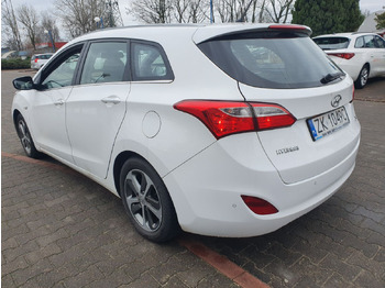 Voiture HYUNDAI I30 KOMBI: photos 4