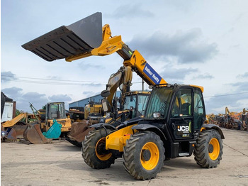 Chariot télescopique JCB