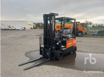 Chariot élévateur électrique DOOSAN