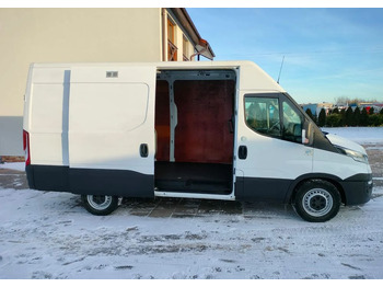 Fourgon utilitaire IVECO Daily