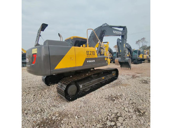 Pelle sur chenille VOLVO EC210