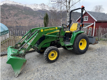 Tracteur agricole JOHN DEERE 3720