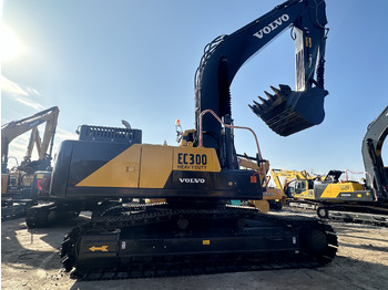 Pelle sur chenille VOLVO EC300DL