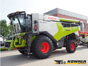 Moissonneuse-batteuse CLAAS Lexion 6700