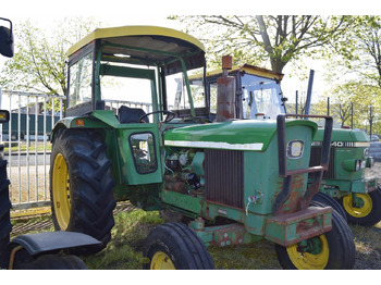 Tracteur agricole JOHN DEERE 2130