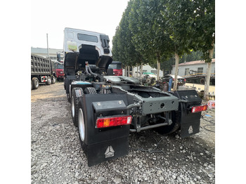 Tracteur routier SINOTRUK HOWO