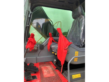 Pelle sur chenille VOLVO EC210