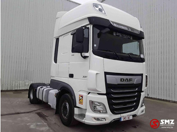 Tracteur routier DAF XF 530